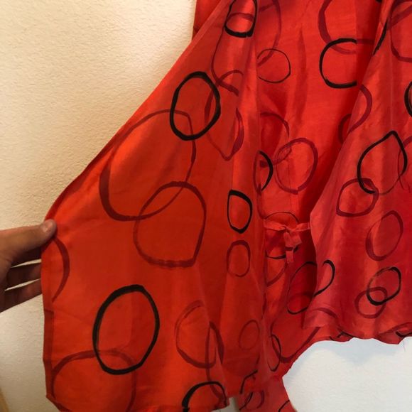 Alexis Abrams 100% Silk Red Wrap Blouse Medium - Picture 4 of 5